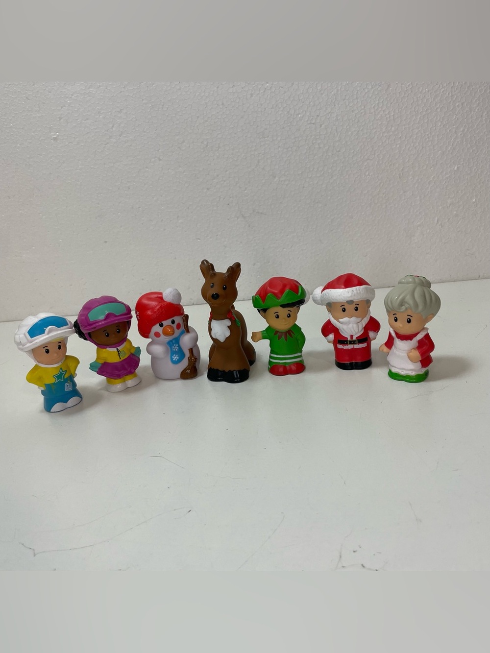 Fisher Price Little People Christmas Winter Lot of 7 Santa Snowman Reindeer Ski